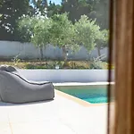 Вилла Phillyrea Luxury *