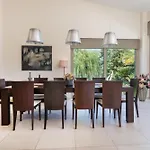 Вилла Phillyrea Luxury *