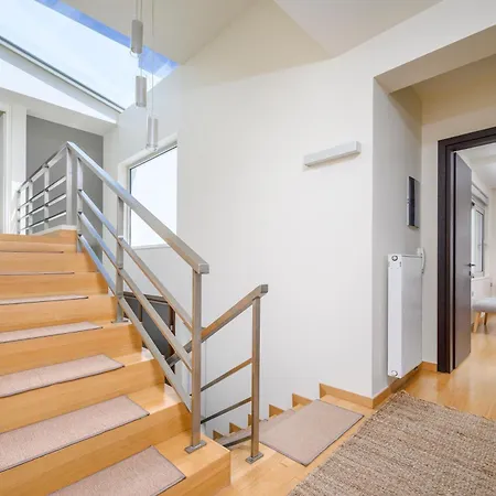 Phillyrea Luxury