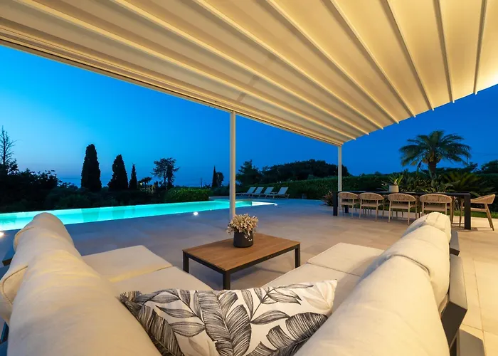 Phillyrea Luxury Vila *